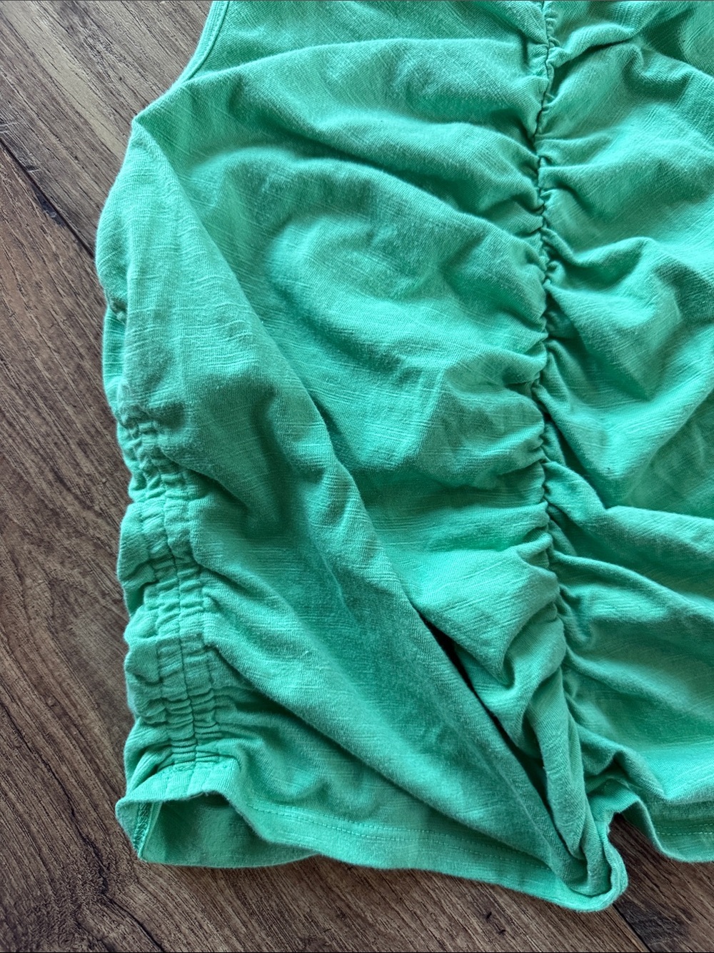 Universal Thread Green Ruched Front Tank Top - Picture 4 of 6